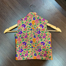Load image into Gallery viewer, Paithani Multicolor Modi Jacket For Boys
