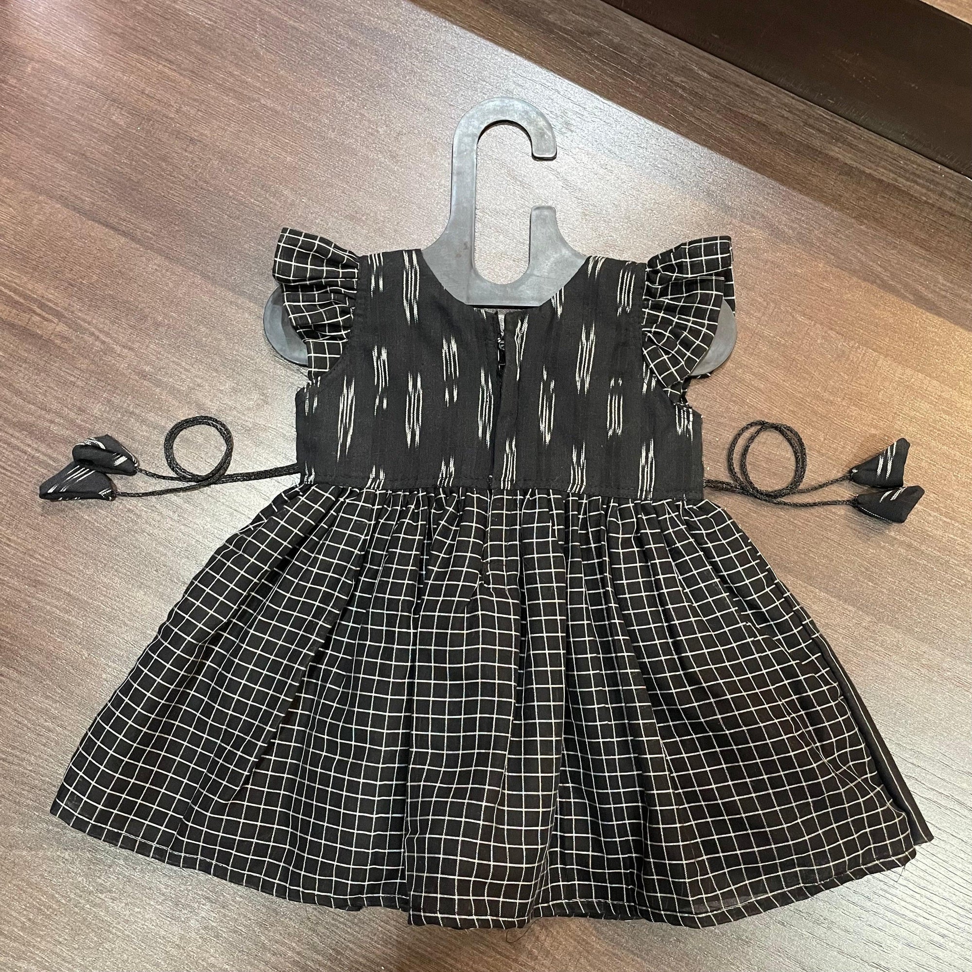 Black Checks Lining Combintaion Ilkal Frock Dress - MEEMORA FROCKS