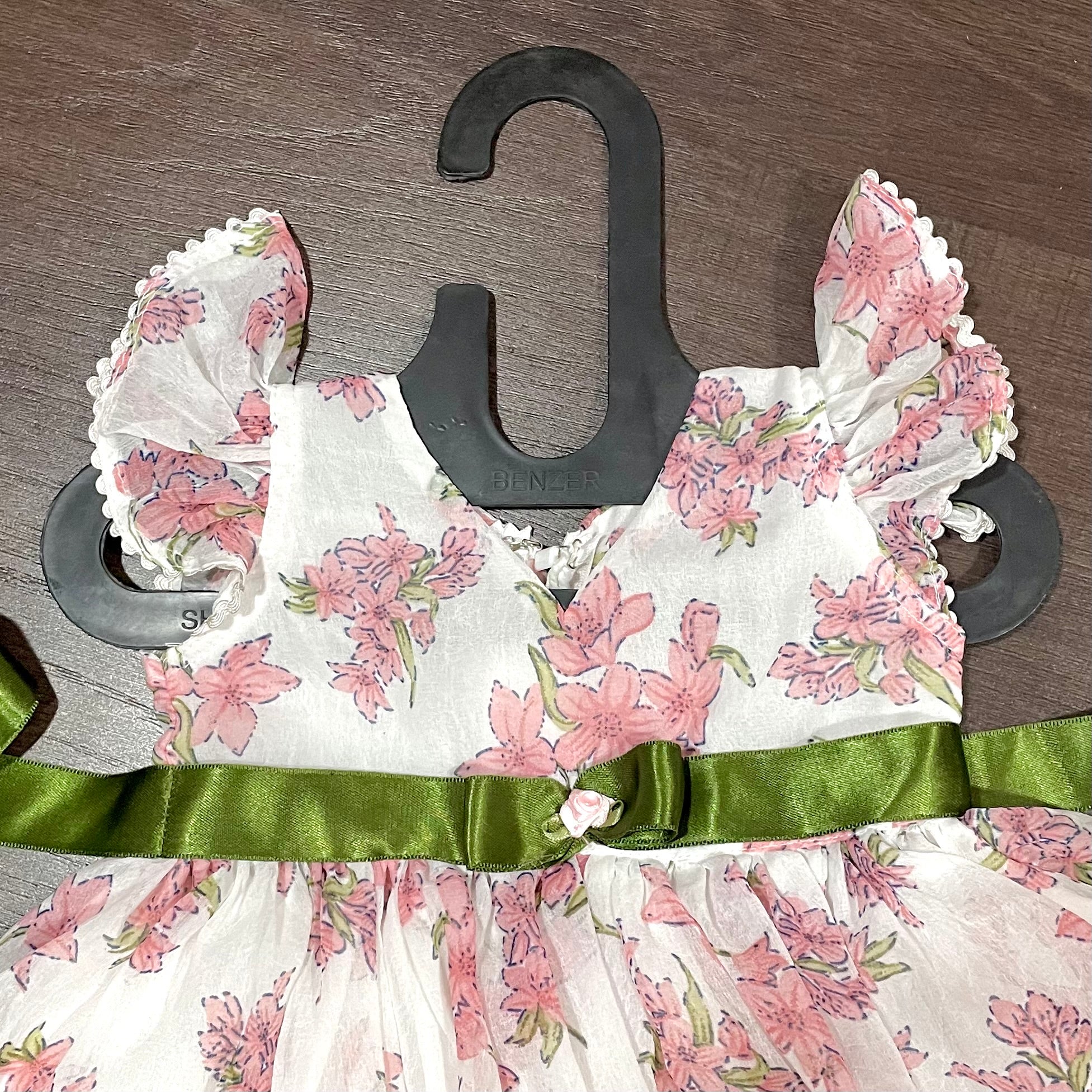 White Chiffon Lily Print Ballon Styled Frock