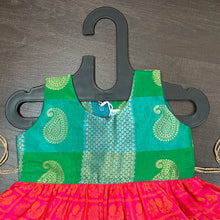 Load image into Gallery viewer, Green Pink sleevless checks Peacock Silk Frock Dress
