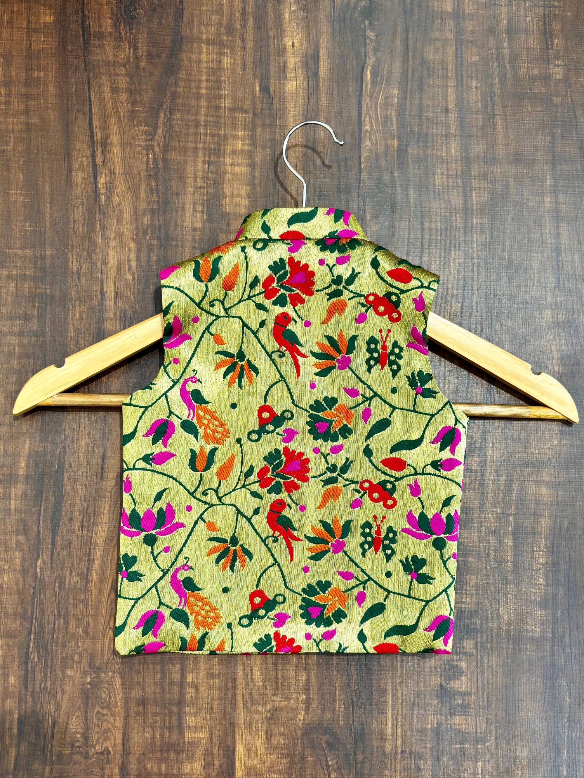 Bottle Green Floral Peacock Paithani Golden Zari Modi Jacket